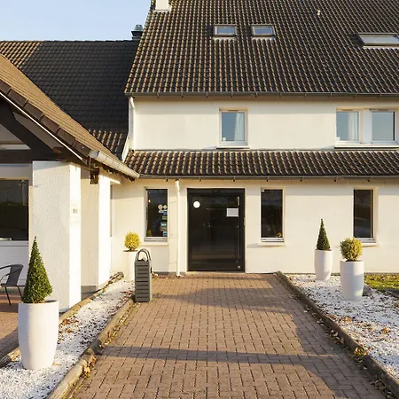 Comfort Nord 3* أميا